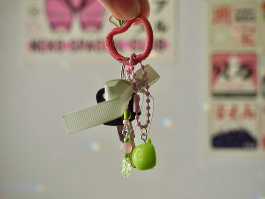 Porte-clé pomme rose
