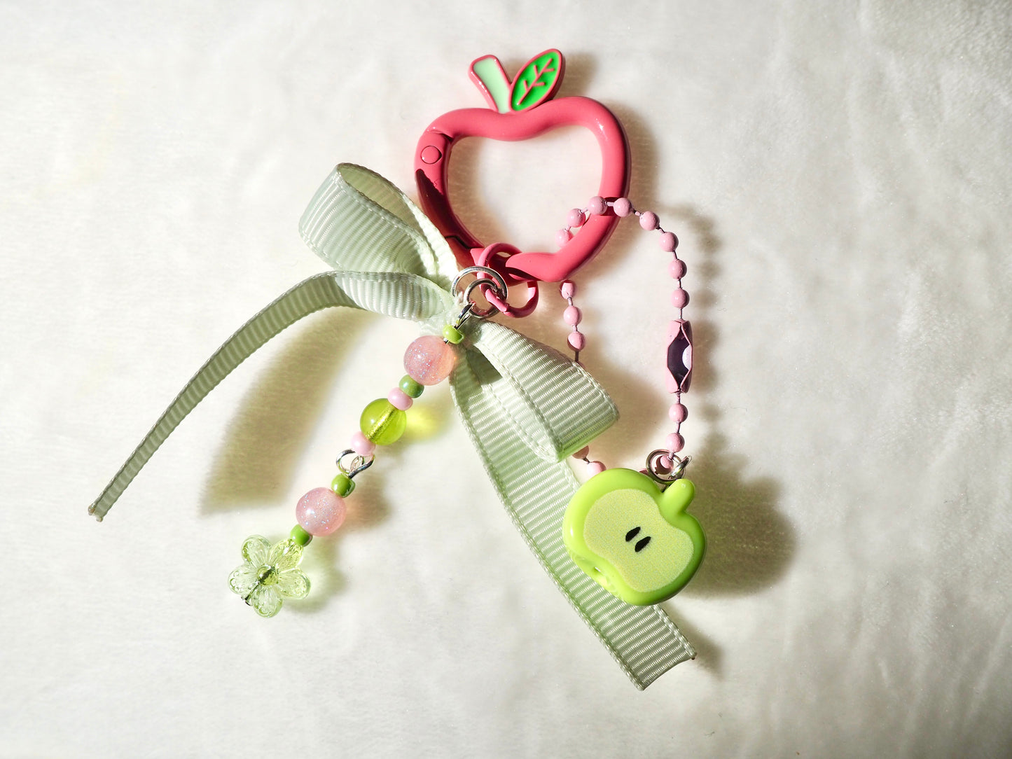 Porte-clé pomme rose