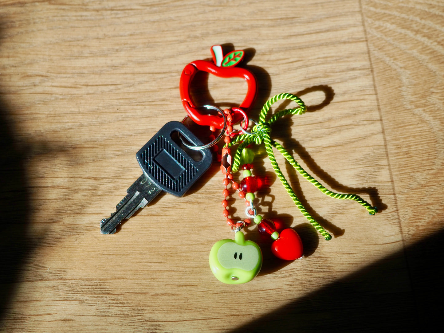 Porte-clé pomme rouge